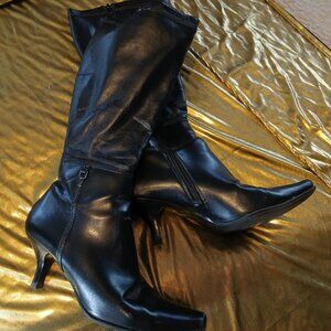 Liz Claiborne Black Faux Leather Boots, Size 8, Heel 3 inches